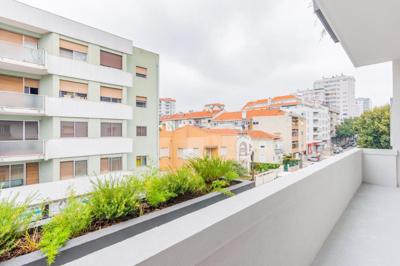 Ferienwohnung Amazing Duplex - Mid Century Experience & Parking Porto Exterior foto